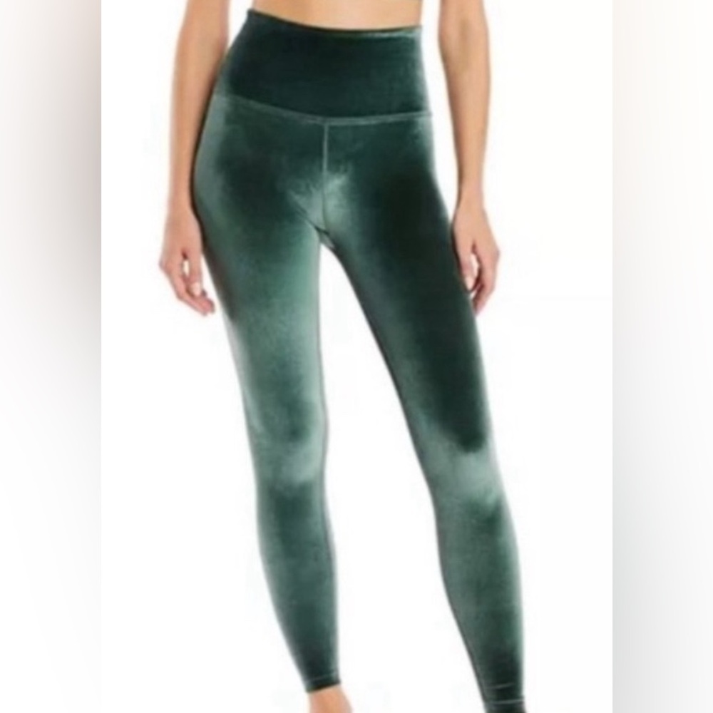 Beyond Yoga | Velvet Motion High Waisted Midi Legging